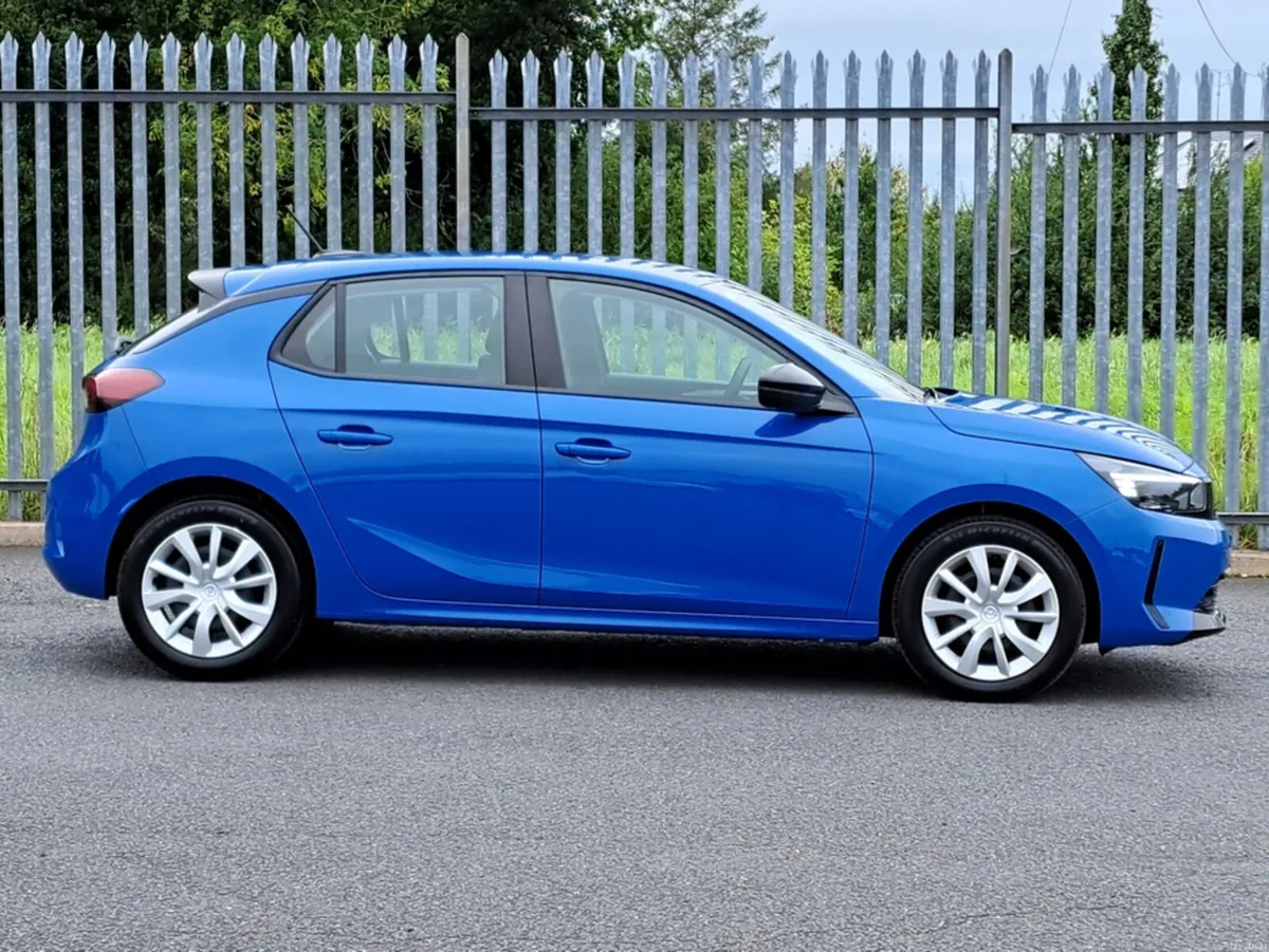 Opel Corsa SC 1.2 75BHP - Image 4