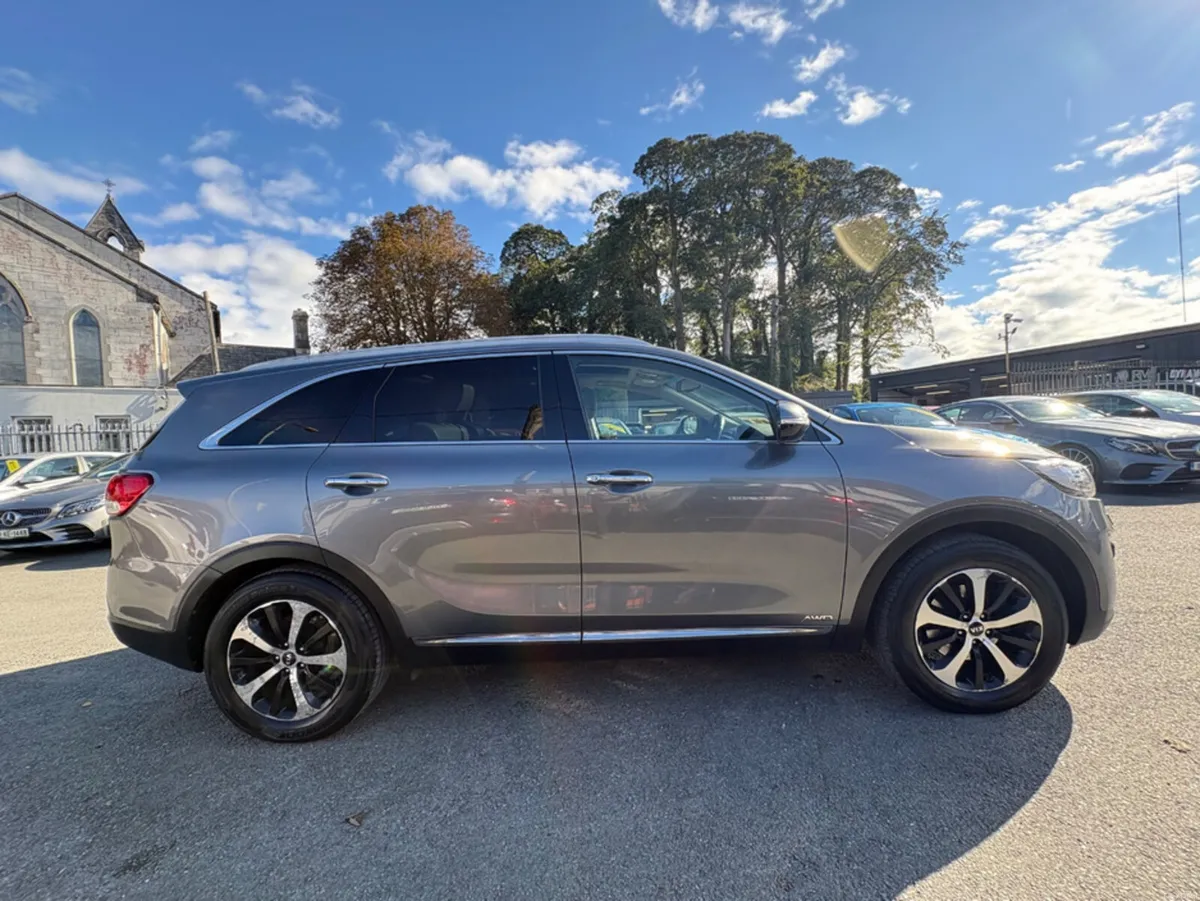 Kia Sorento 2.2 Crdi PLATINUM - Image 4