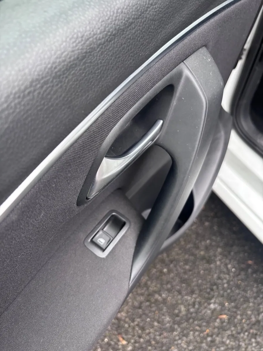 Volkswagen Polo 2017 - Image 6