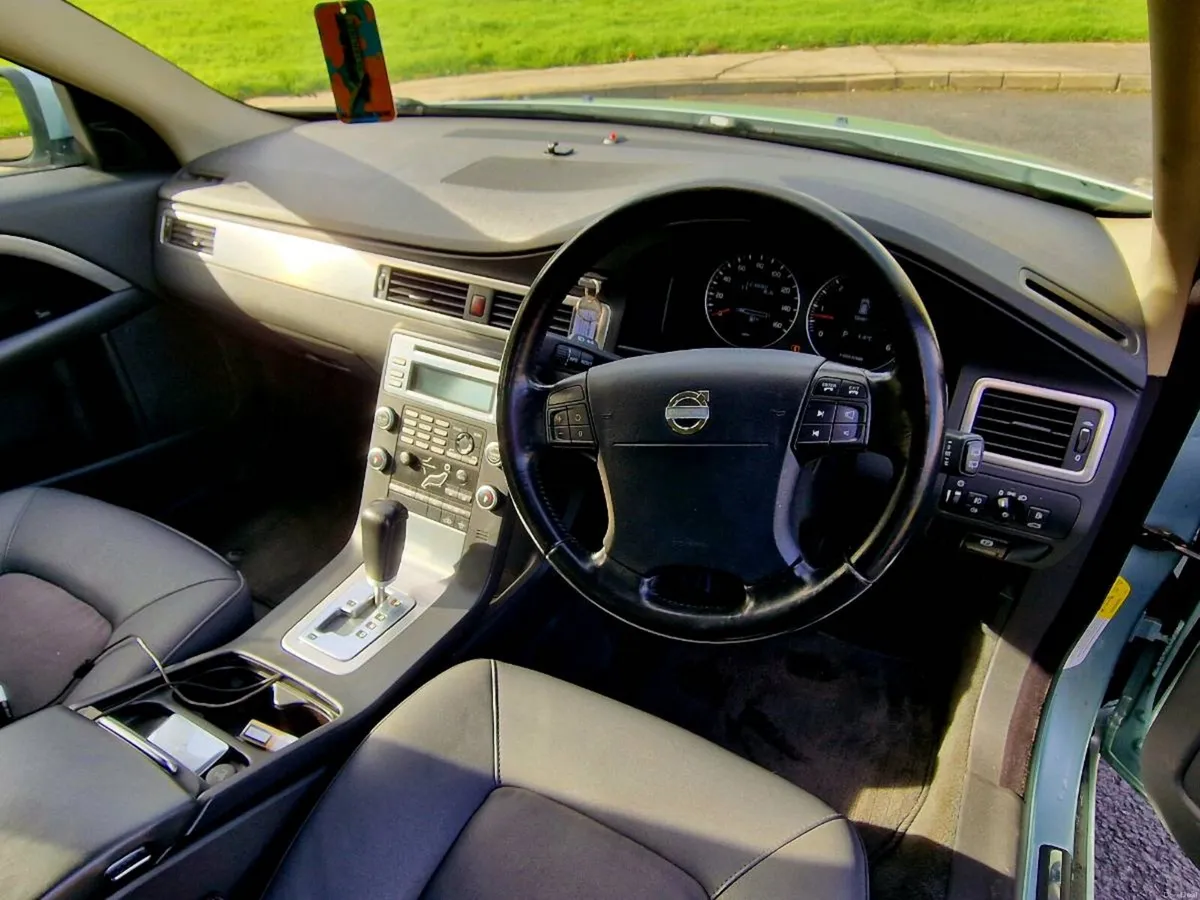 Volvo V70 2008 2.4D ESTATE AUTOMATIC - Image 5