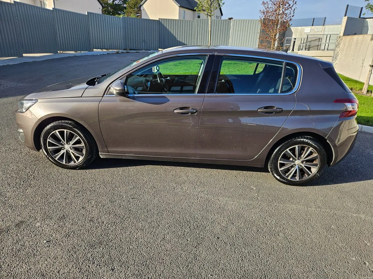 Peugeot 308 2015 - Image 5