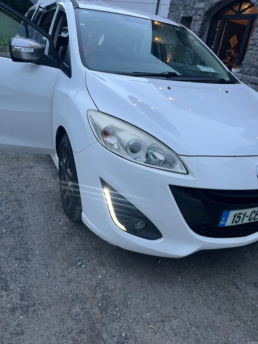 White Mazda 5 sport - Image 3