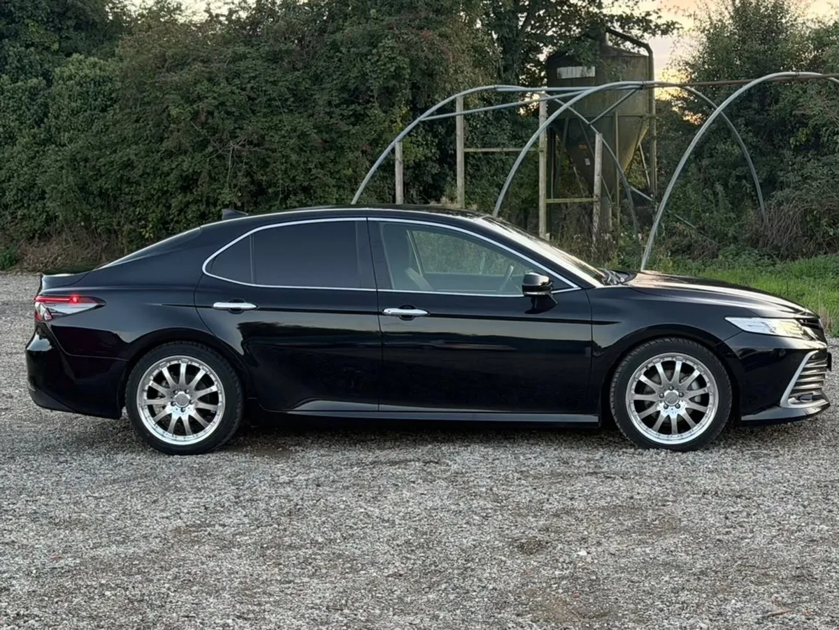 2023 Toyota Camry 14k Kms - Image 3