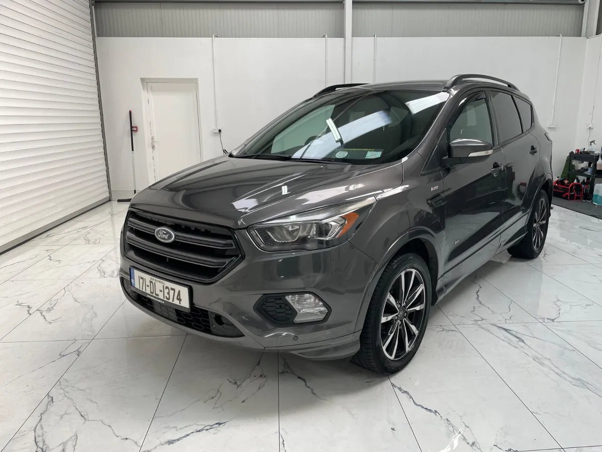 Ford Kuga 2017 2.0 TDCI ST-LINE AWD - Image 4