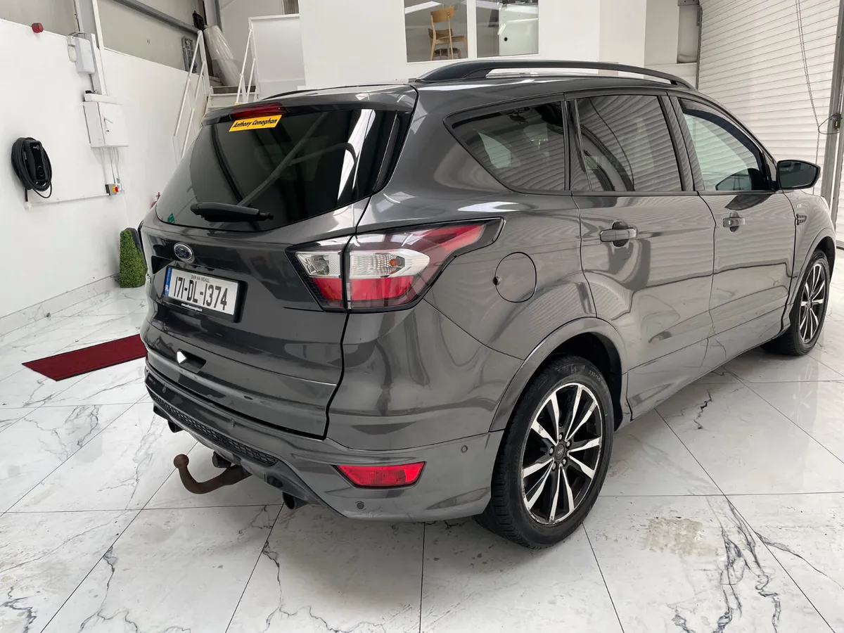 Ford Kuga 2017 2.0 TDCI ST-LINE AWD - Image 3
