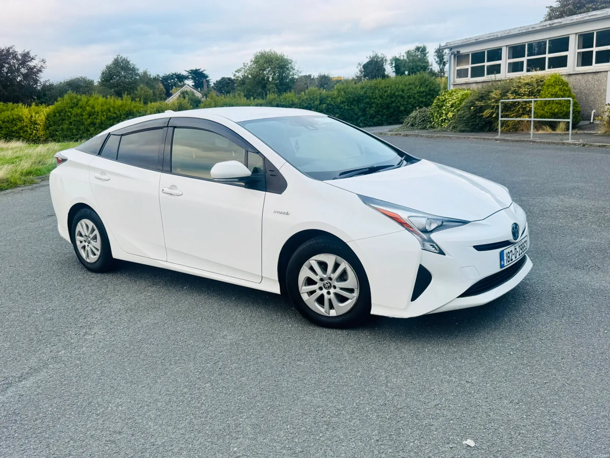 182 TOYOTA PRIUS HI SPEC NEW NCT 11/28CRUISE CONTR - Image 5
