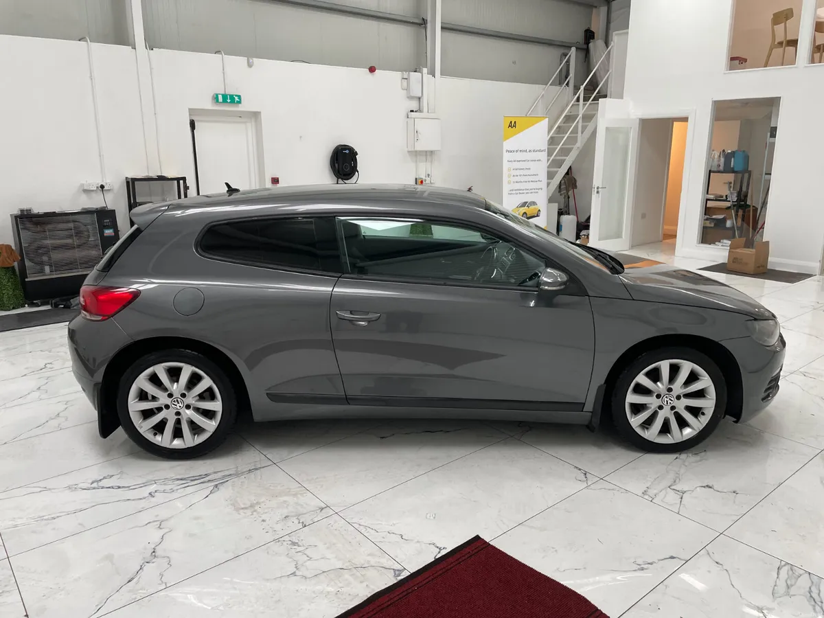 Volkswagen Scirocco 2013 2.0 TDI - Image 2
