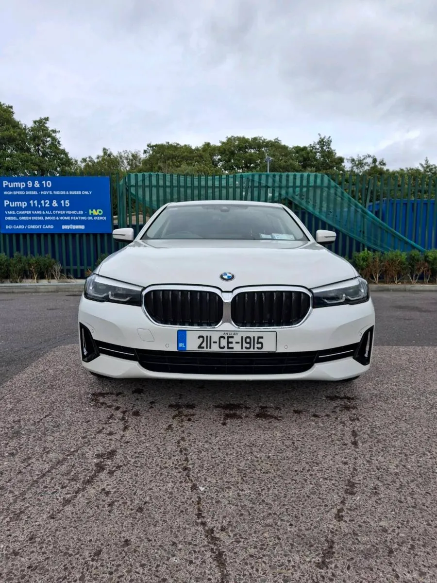 BMW 5 Series - Image 1