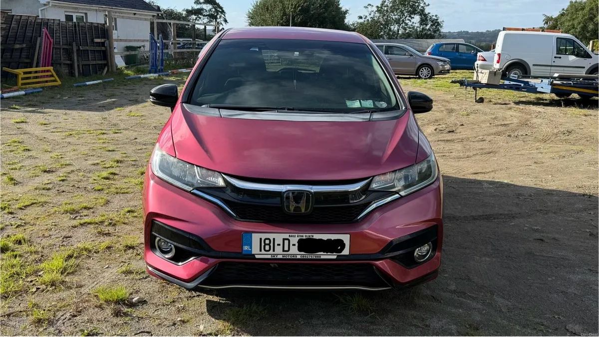 Honda Fit 2018 Hybrid 1.5 - Image 1