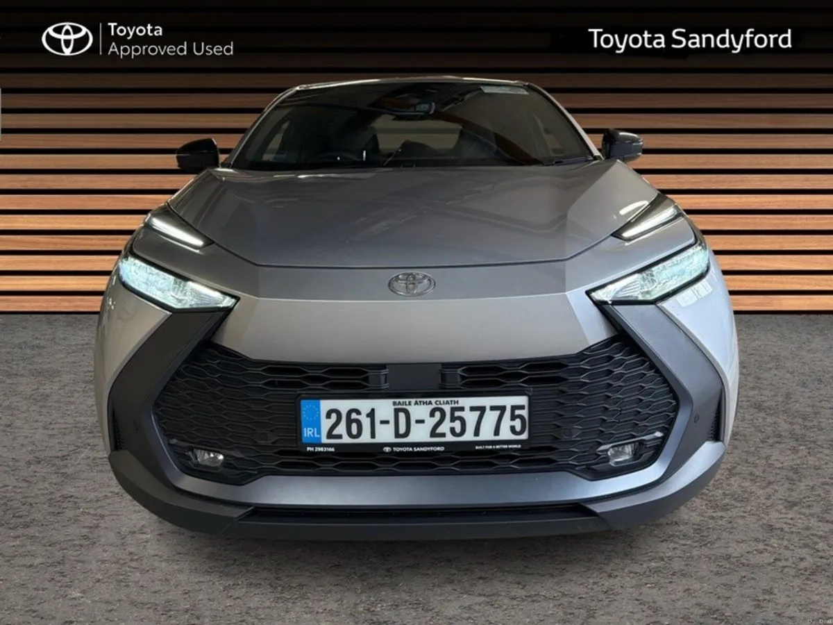 Toyota C-HR HYBRID SPORT // SIDE STEPS // APPLE CA - Image 5