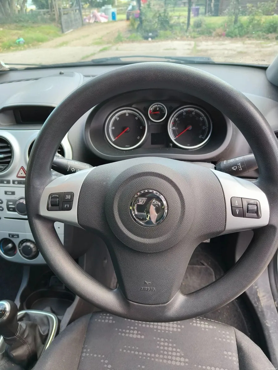 Vauxhall Corsa 2014 - Image 2