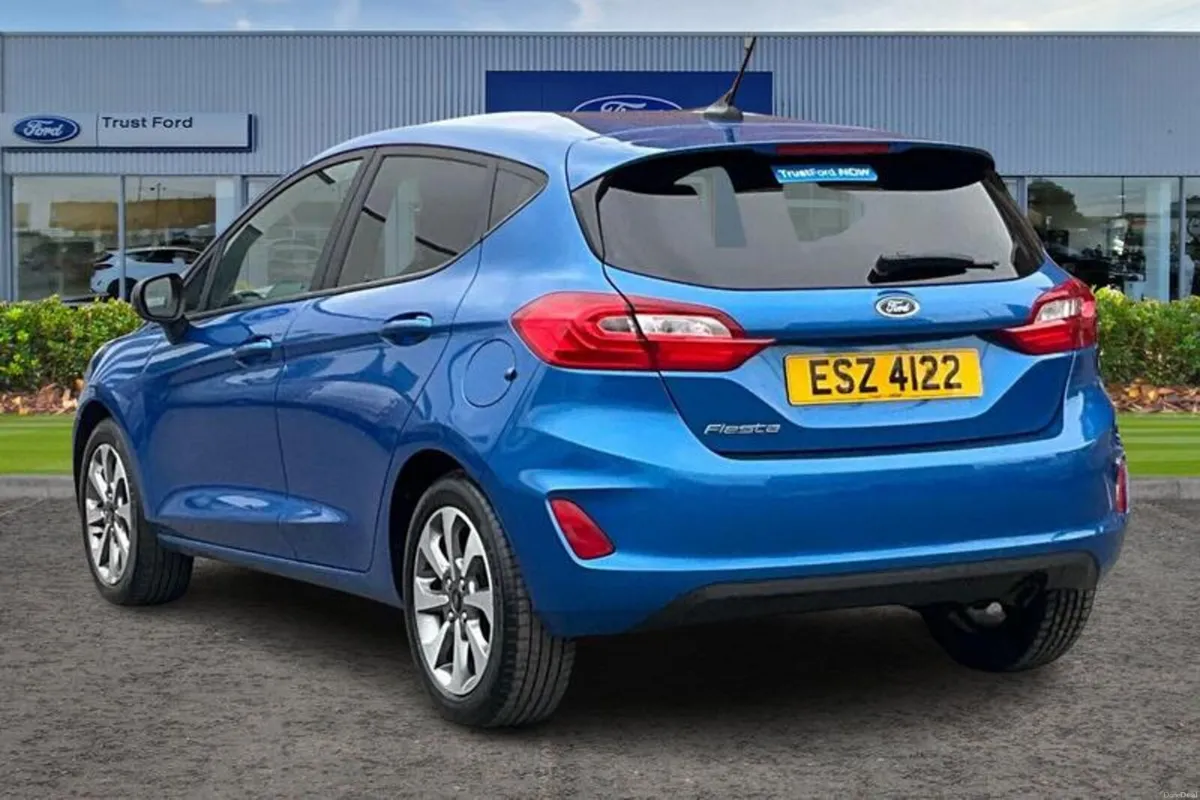 Ford Fiesta 1.0 EcoBoost 95 Trend 5dr - Image 2