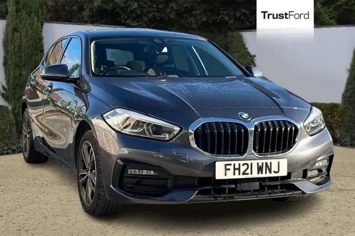 BMW 1-Series 116d Sport 5dr Step Auto - Image 1