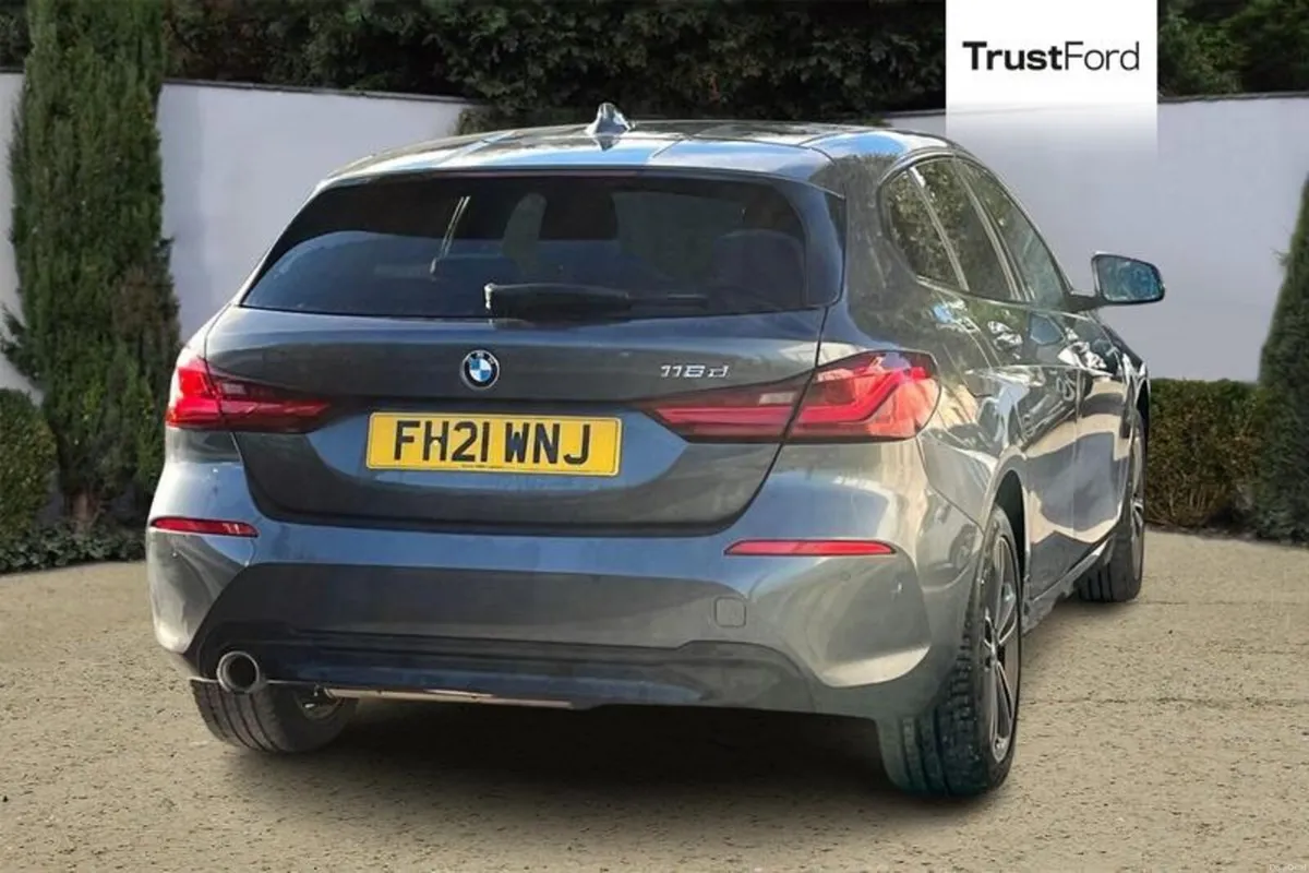 BMW 1-Series 116d Sport 5dr Step Auto - Image 4