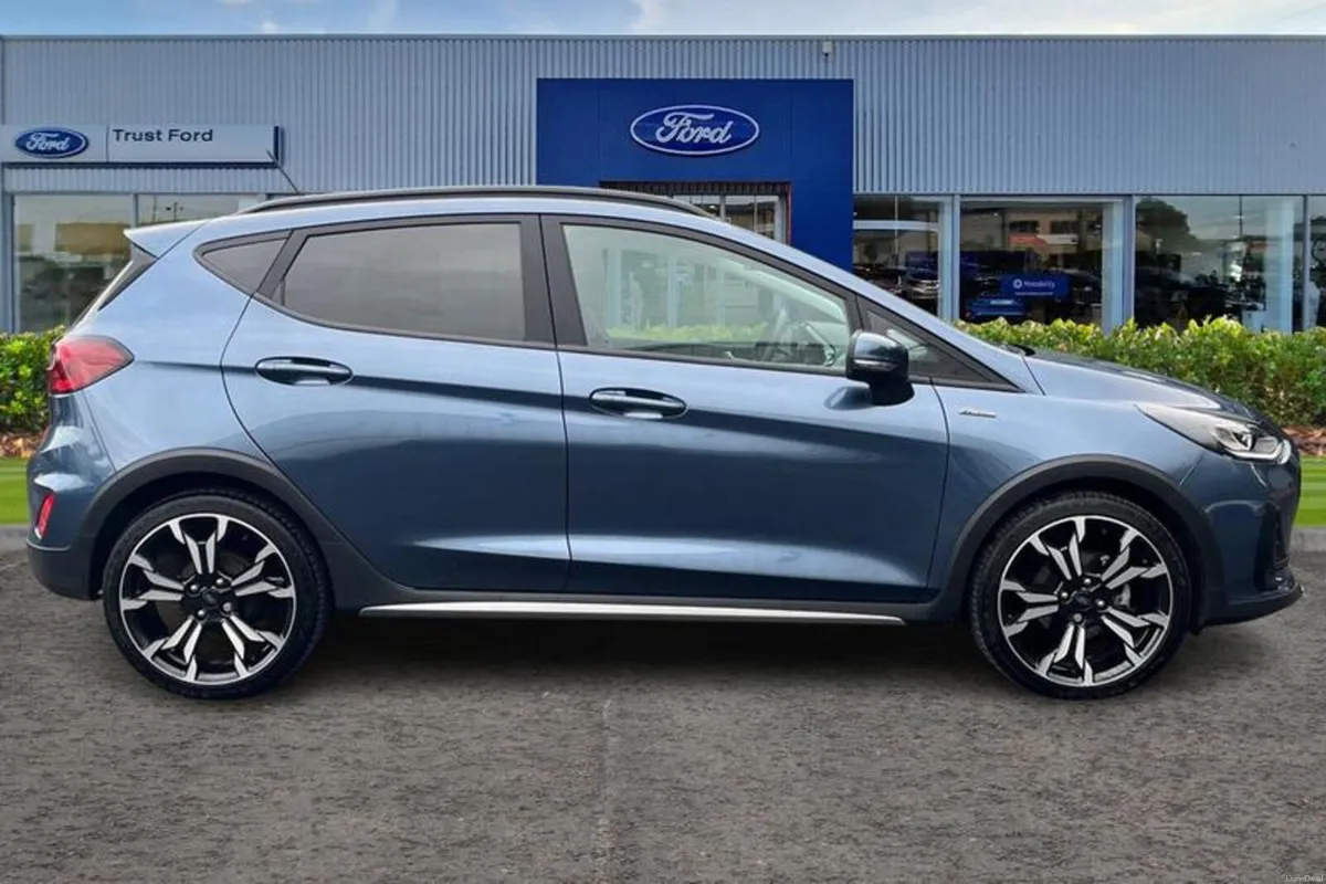Ford Fiesta 1.0 EcoBoost Hybrid mHEV 125 Active X - Image 3
