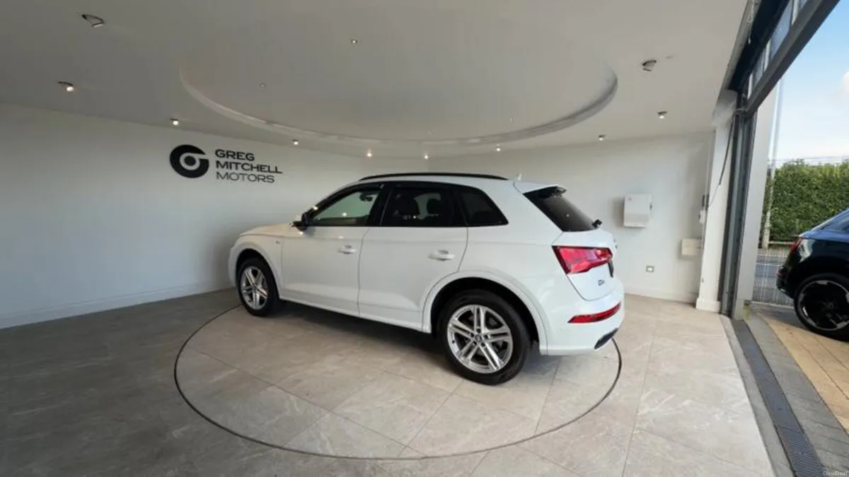 Audi Q5 40 TDI Quattro S Line 5dr S Tronic - Image 5