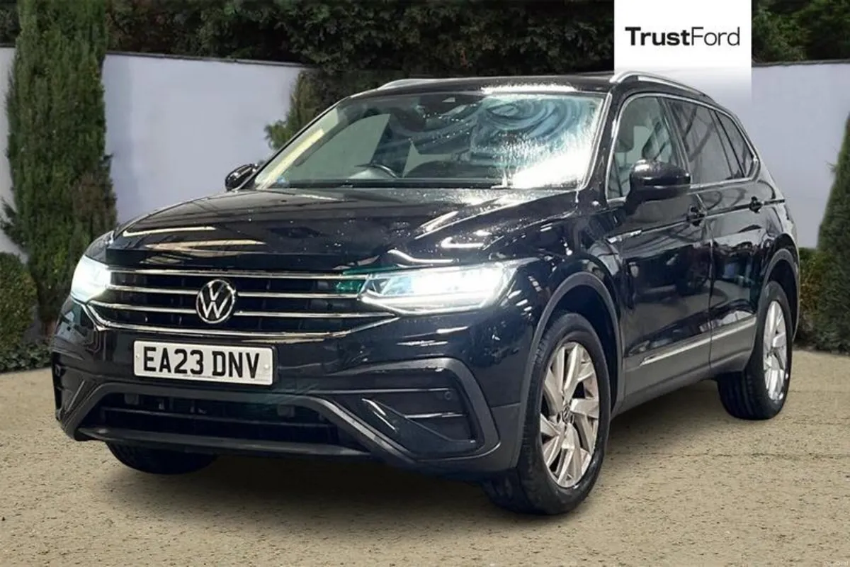 Volkswagen Tiguan Allspace 1.5 TSI Life 5dr DSG - Image 5