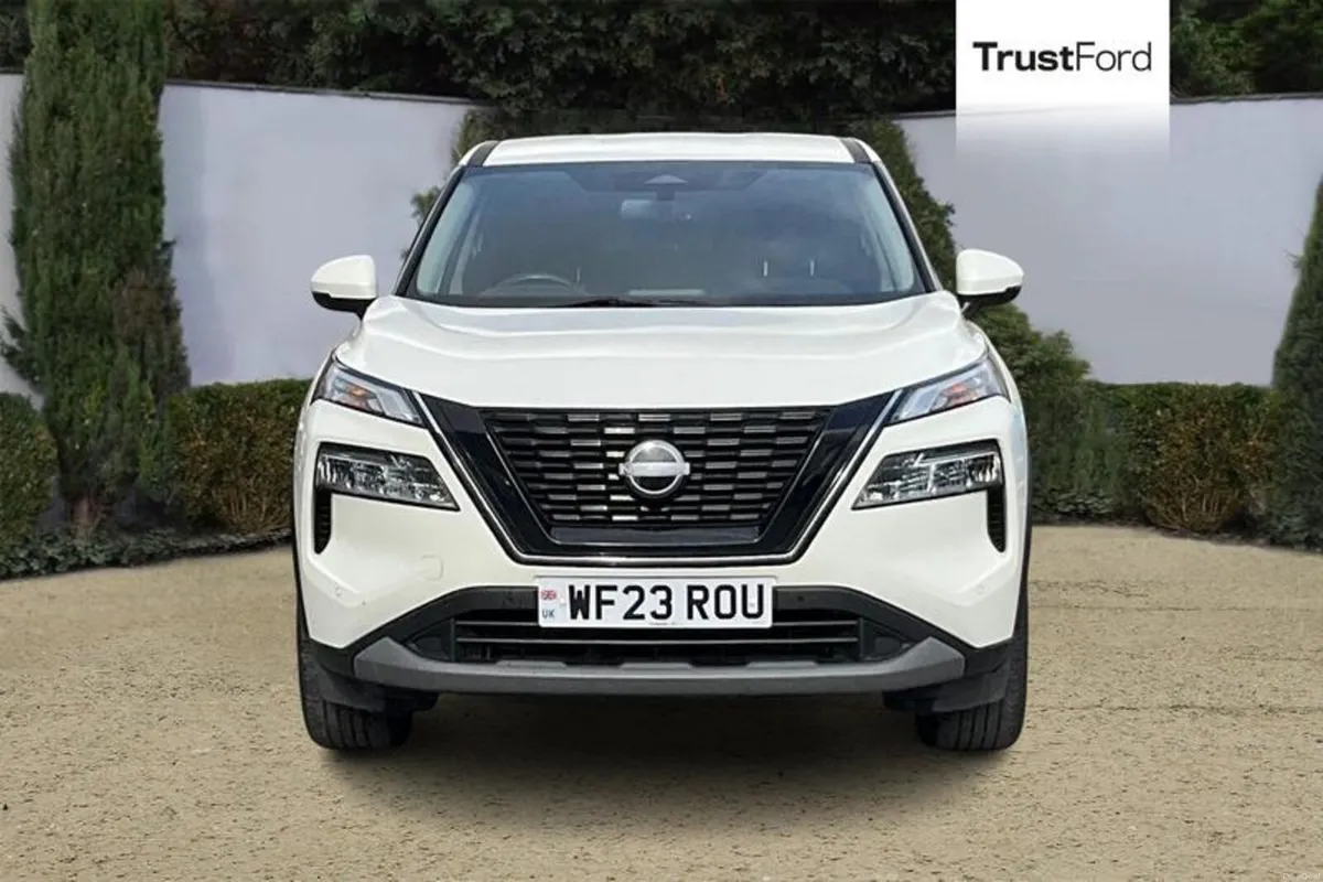 Nissan X-Trail 1.5 E-Power E-4orce 213 Acenta Prem - Image 6