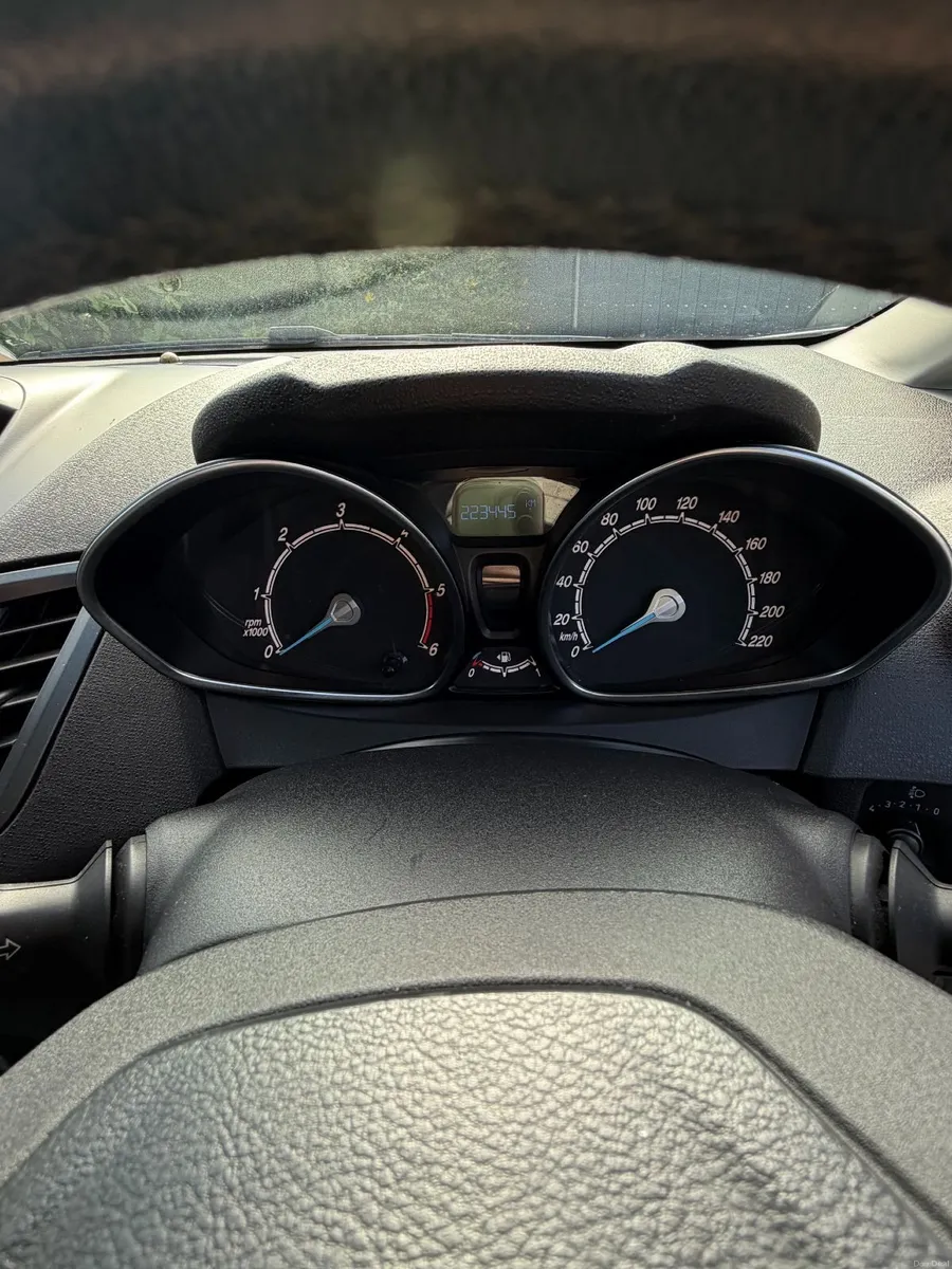 Ford Fiesta 2013 - Image 6