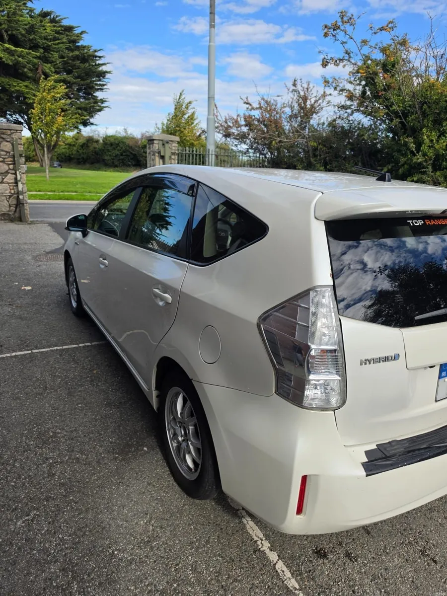 Toyota Prius 2012 - Image 2