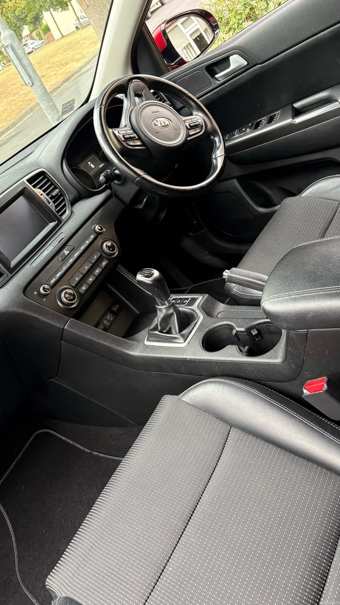 161 Kia Sportage New NCT (9/27) Diesel 1.7 - Image 5