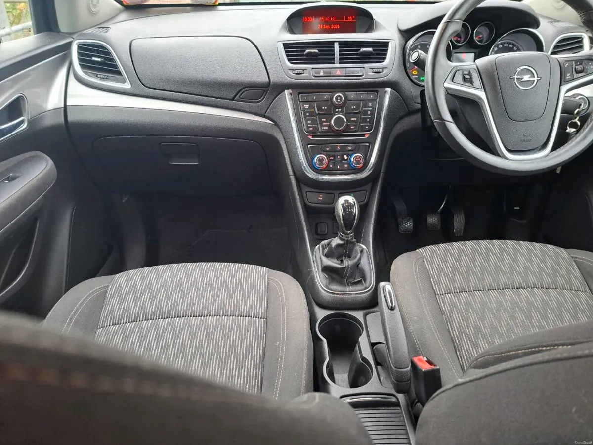 2016 opel mokka 1.6 nct 2/27 tax 10/26 tax £190 - Image 4