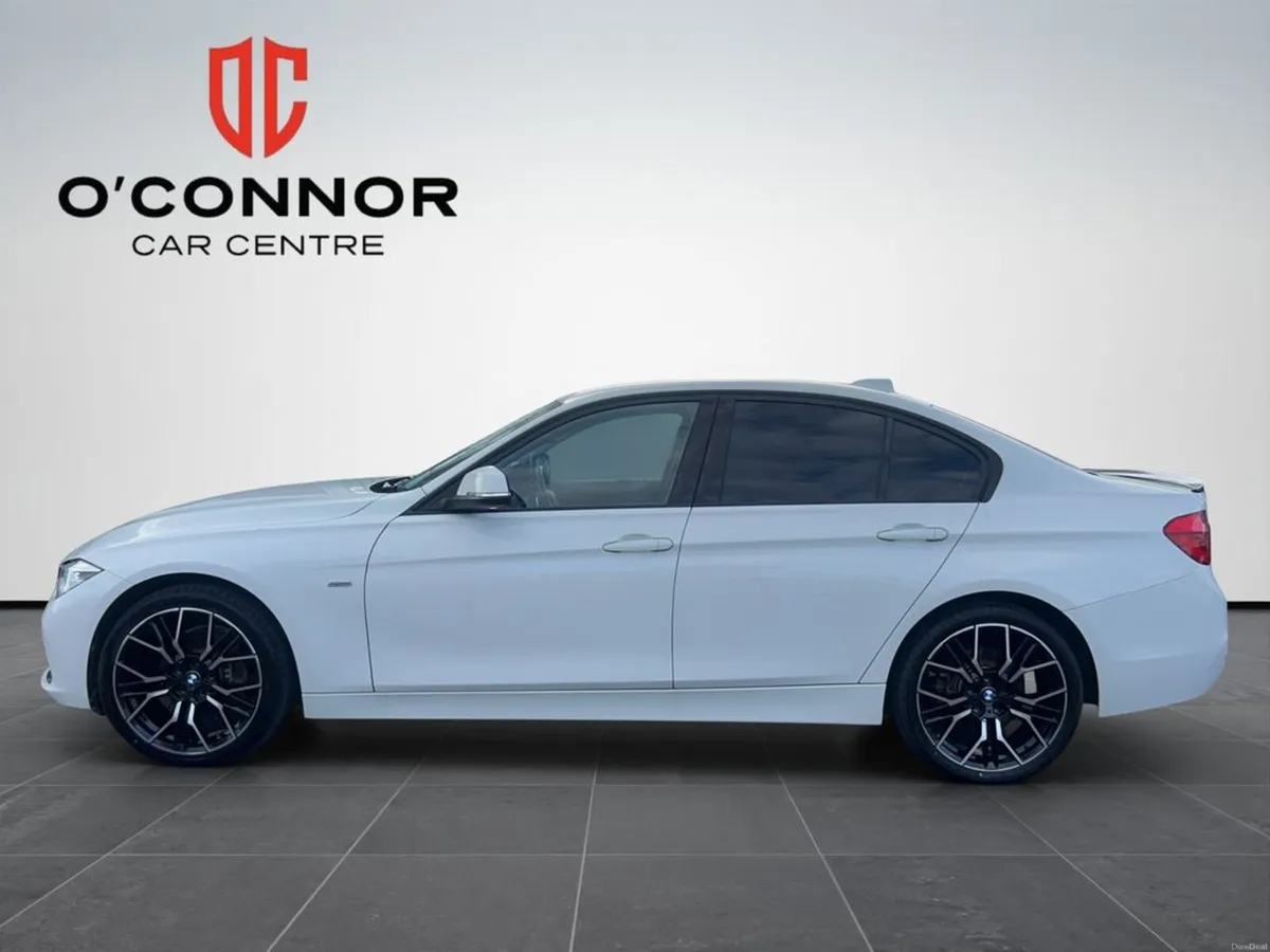 BMW 3-Series 320i SPORT "SHADOW LINE STYLING" - Image 3