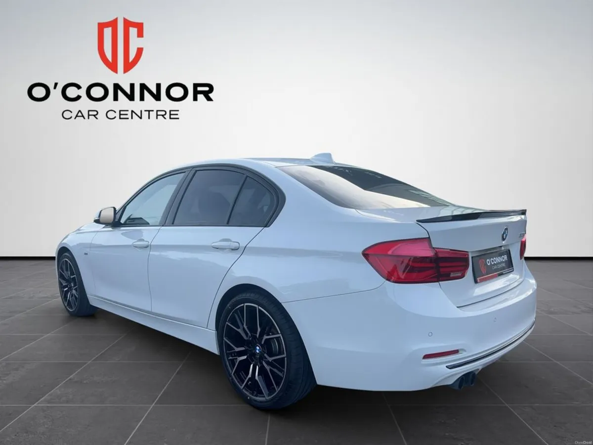 BMW 3-Series 320i SPORT "SHADOW LINE STYLING" - Image 4