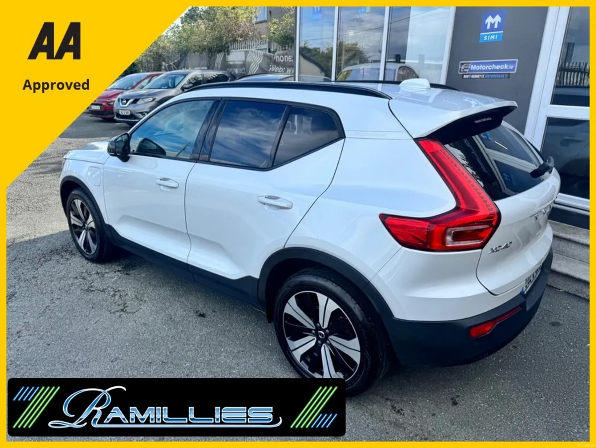 Volvo XC40 DARK Edition T4 Plus Auto, 12 Month War - Image 4