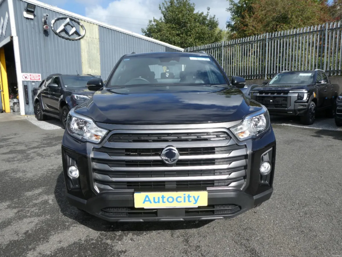 SsangYong Musso EL AT P/T 4WD WITH ROLLER SHUTTER - Image 2