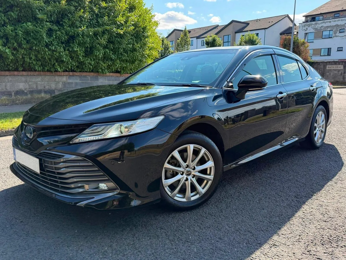 Toyota Camry 2021—Taxi plate available seperately - Image 3