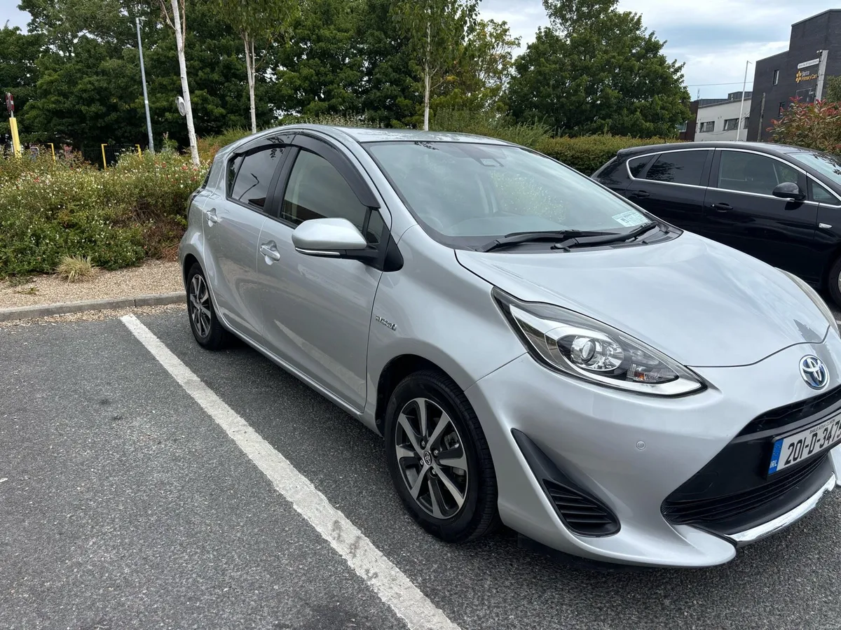 Toyota aqua 2020 - Image 3