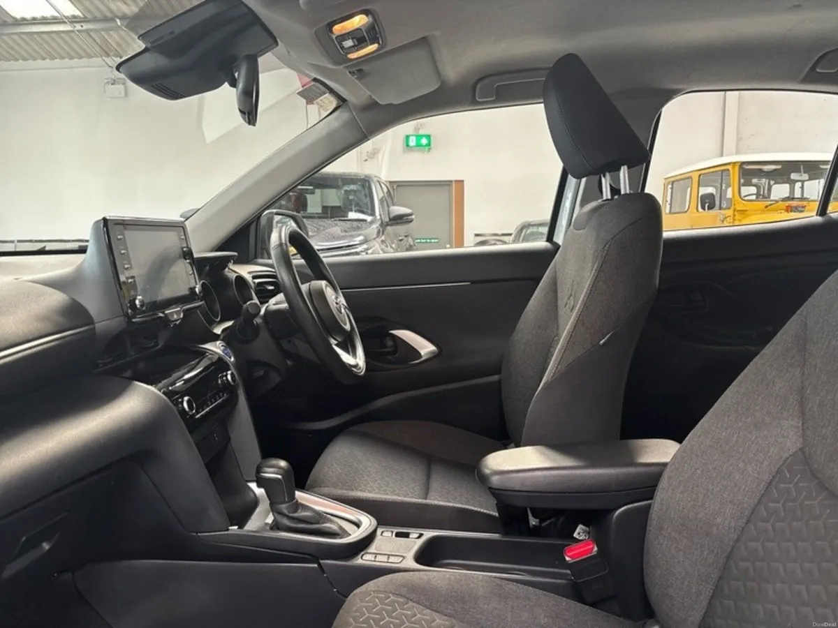 Toyota Yaris Cross LUNA HYBRID 4DR AUTO - Image 6