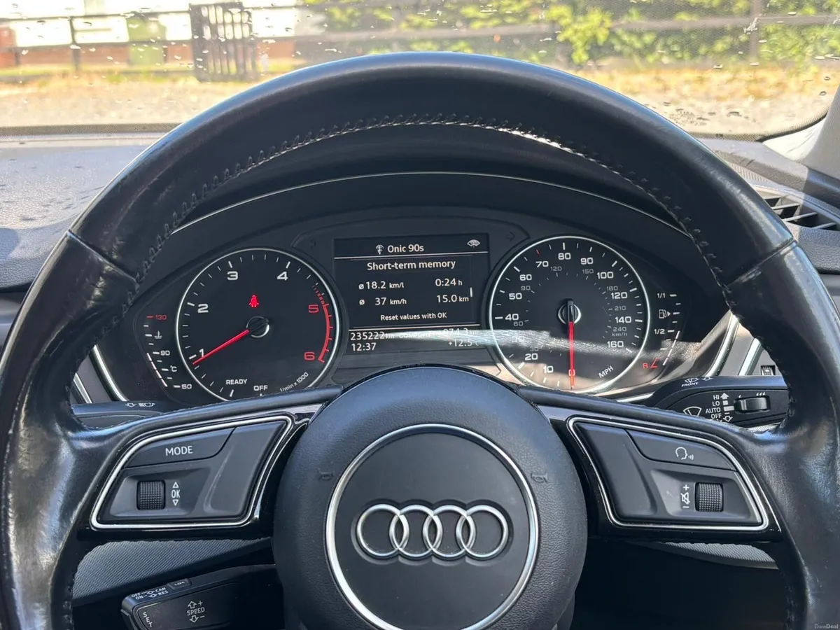 Audi A4 2.0 TDI - Image 6
