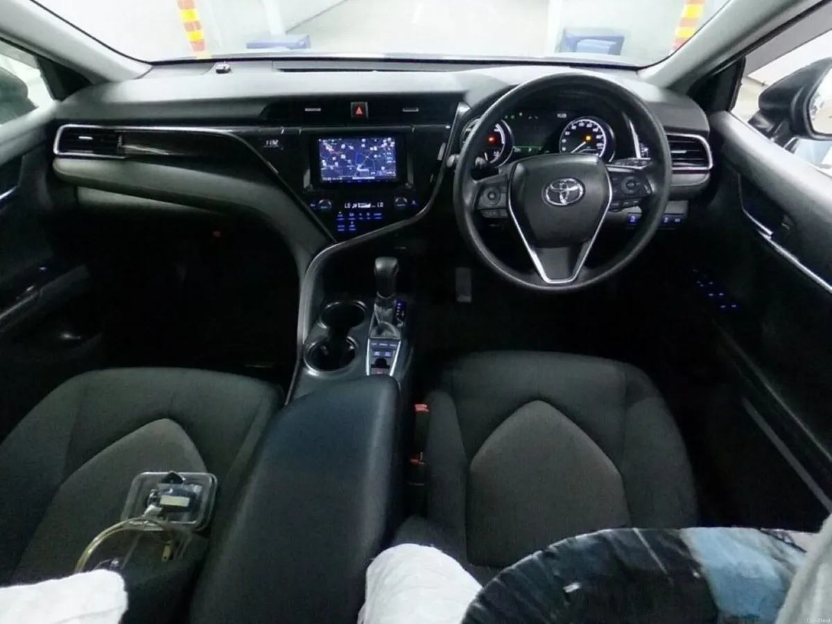 Toyota Camry 2.5 HYBRID AUTOMATIC - CRUISE CONTROL - Image 3