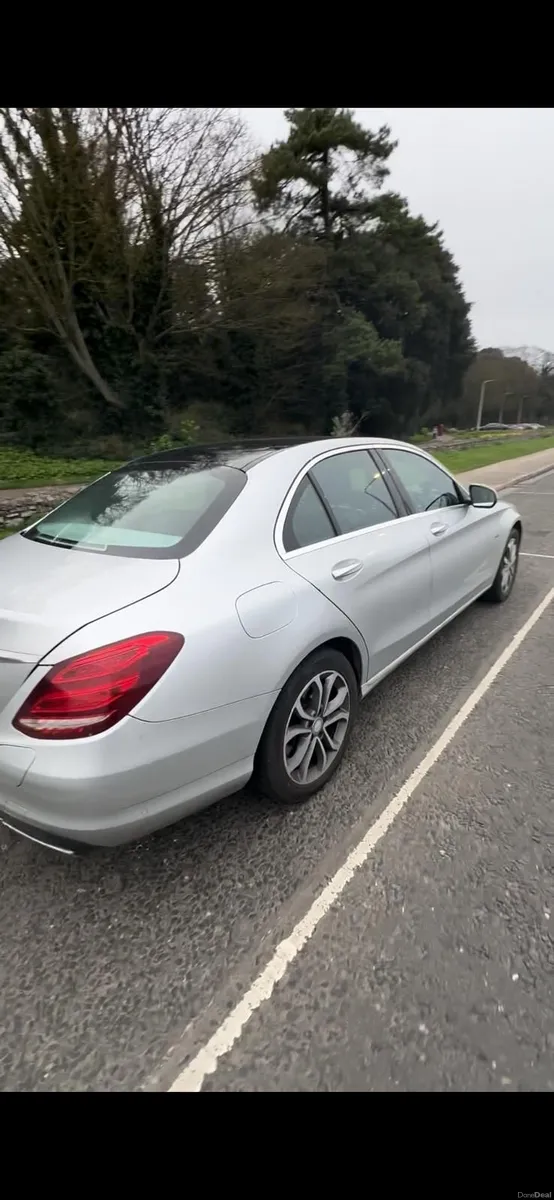 Mercedes-Benz C-Class 2017 - Image 4