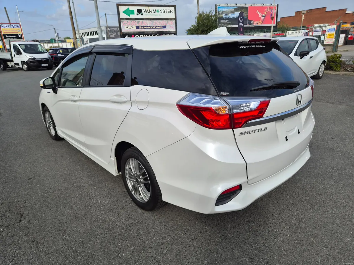 Honda Shuttle Hybrid @ Carland Dublin - Image 5