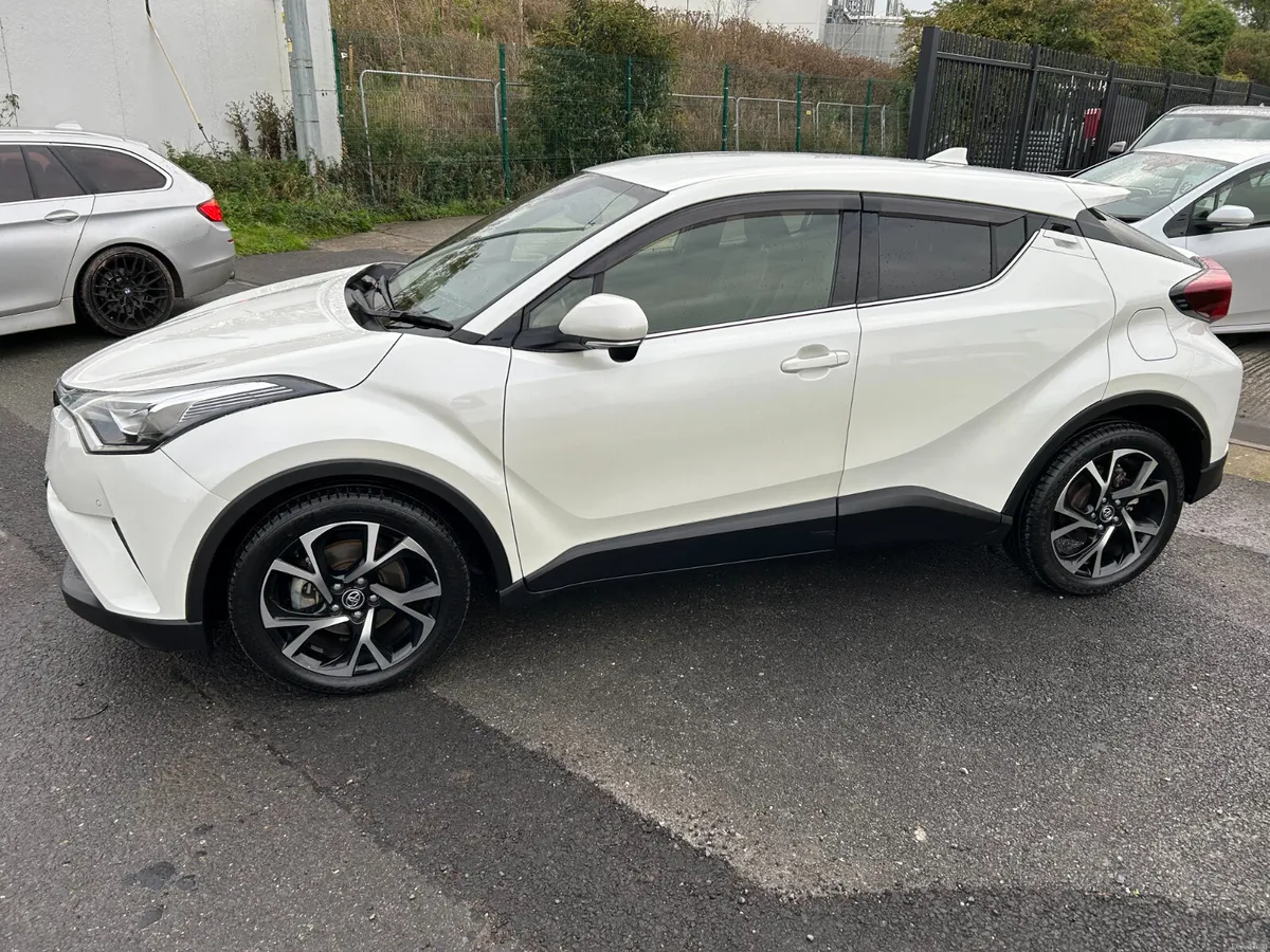 Toyota C-HR 2019, 1.8 HYBRID AUTO LOW KM HIGH SPEC - Image 4