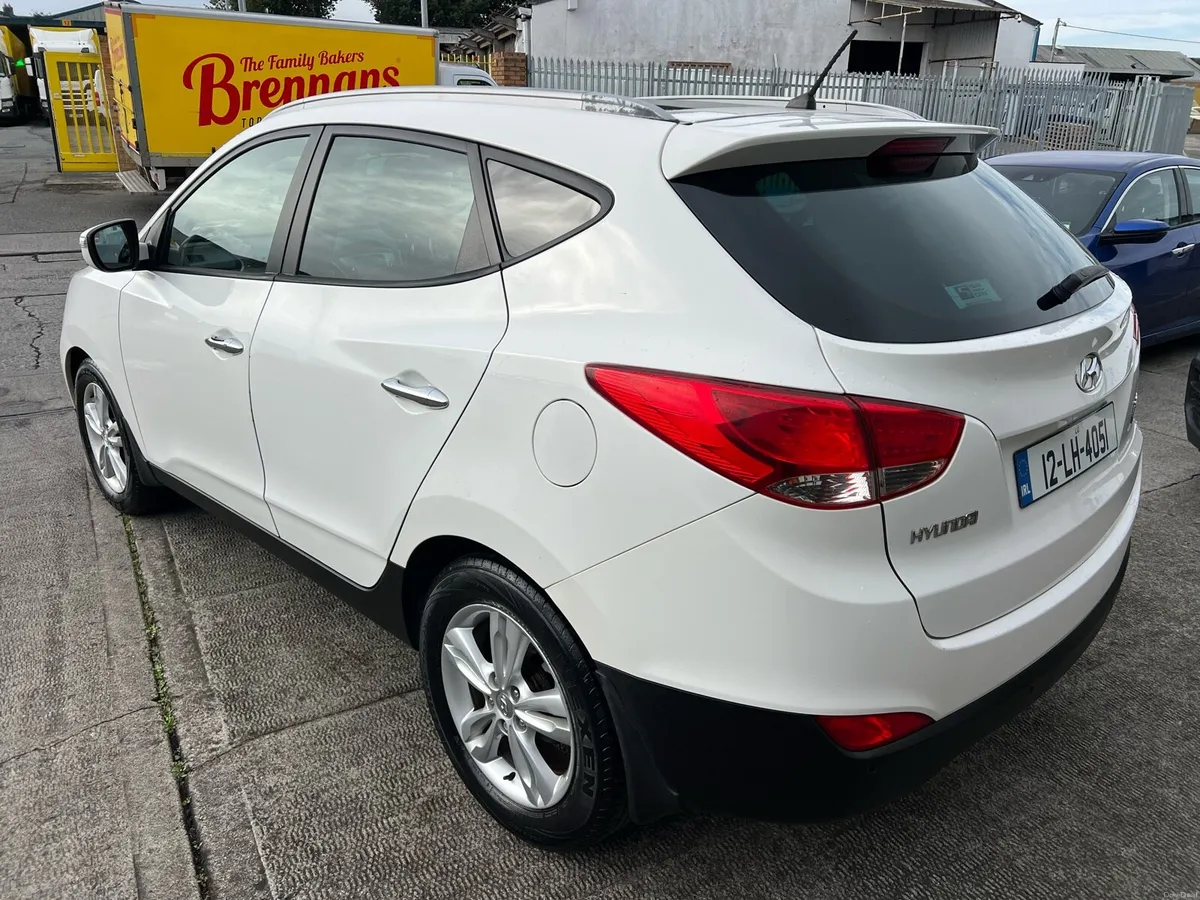 2012 Hyundai ix35 Premium Glass roof - Image 4