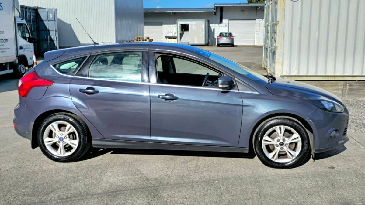 Ford Focus - Image 6