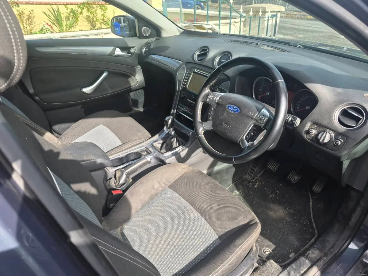 Ford mondeo - Image 6