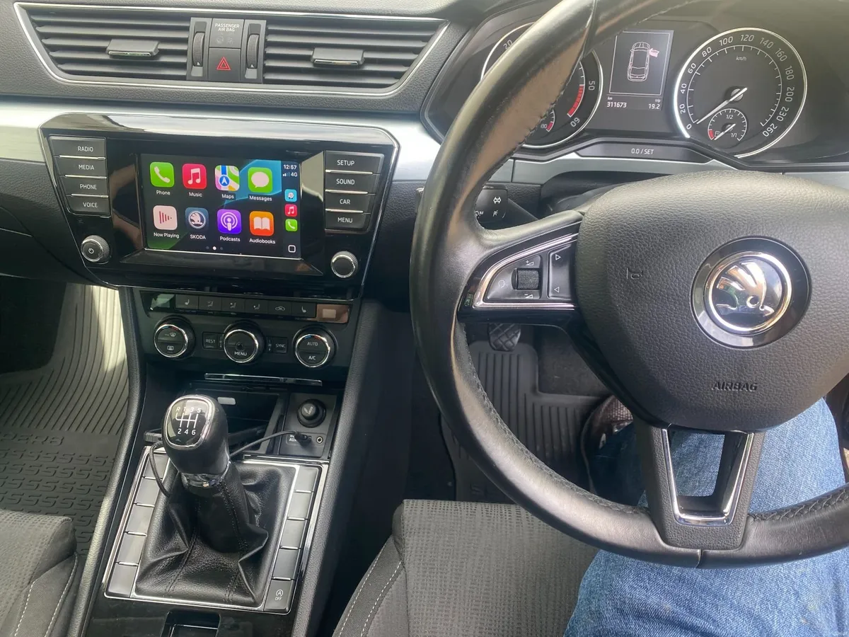 2016 Skoda Superb Ambition Estate – 1.6 TDI Manual - Image 3