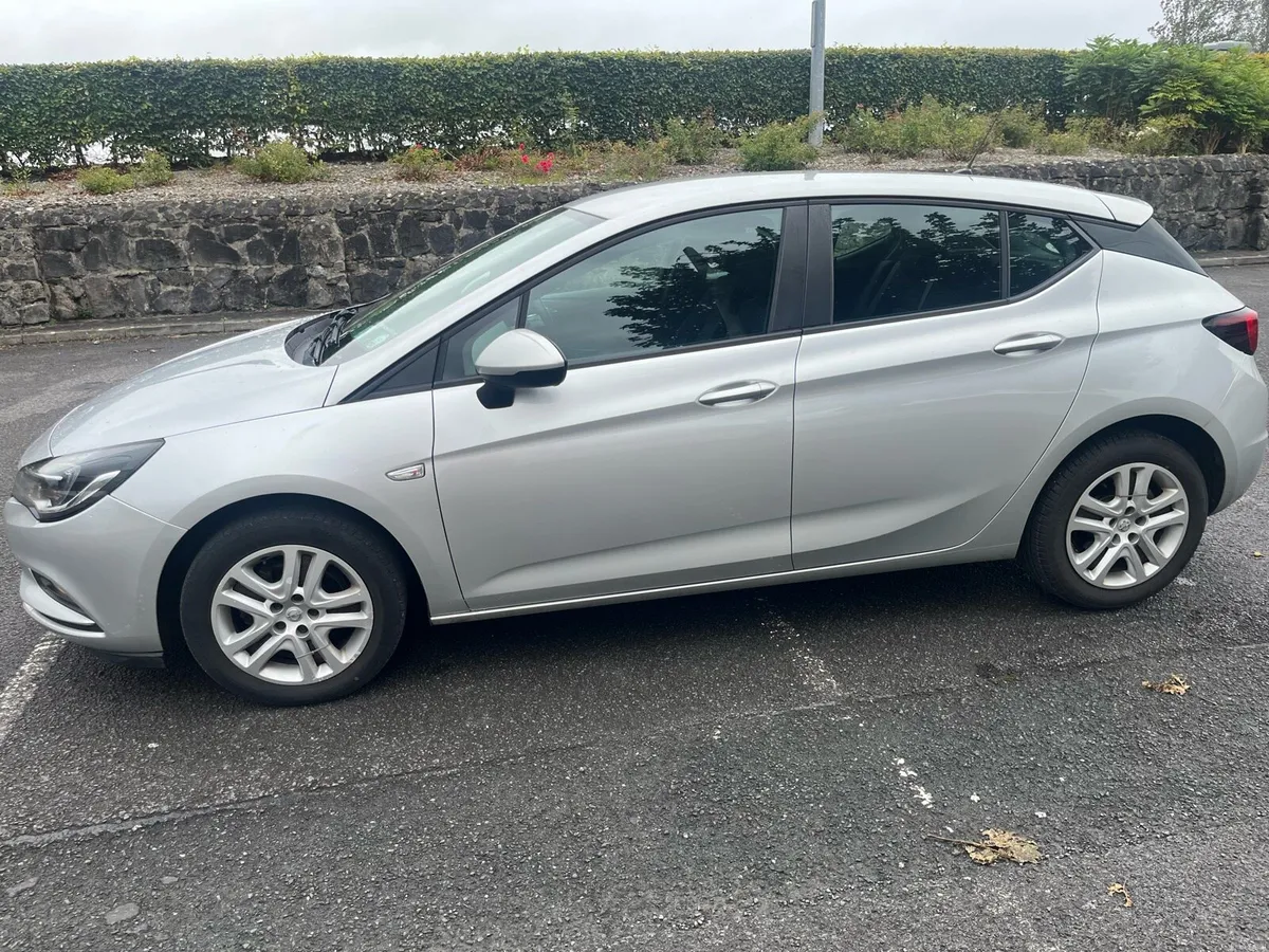Mint 2018 1.4 petrol Opel Astra NCT 7/28 - Image 4