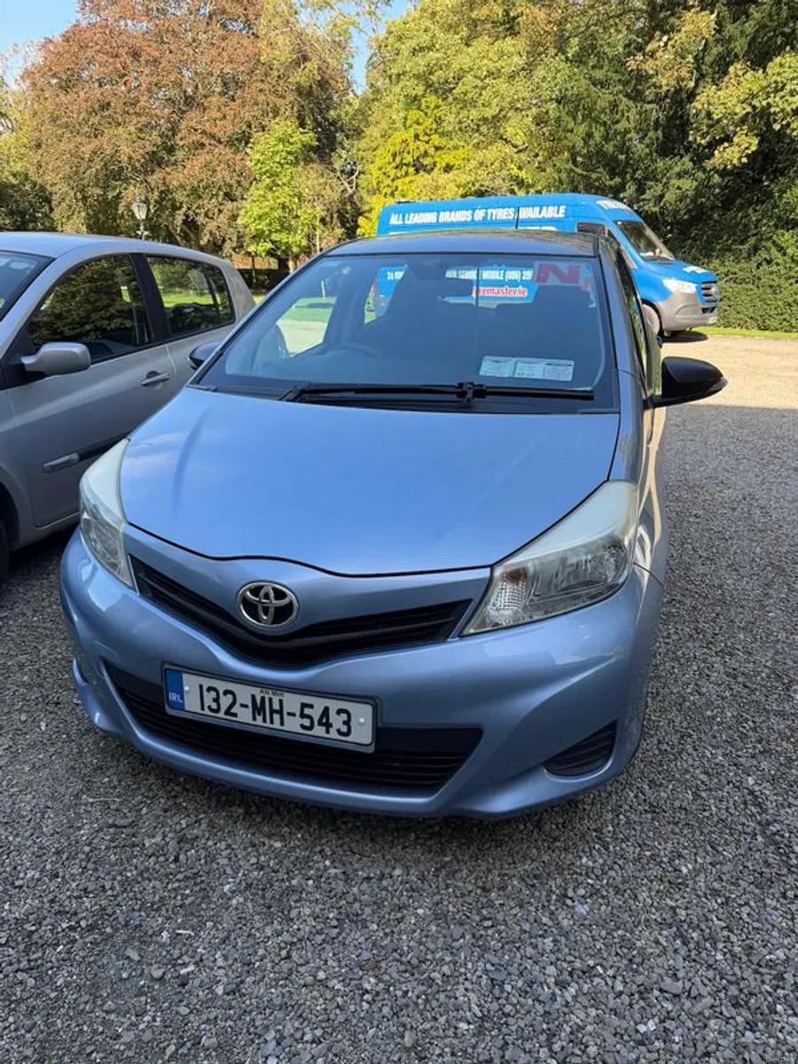 2013 Toyota Yaris - Image 1
