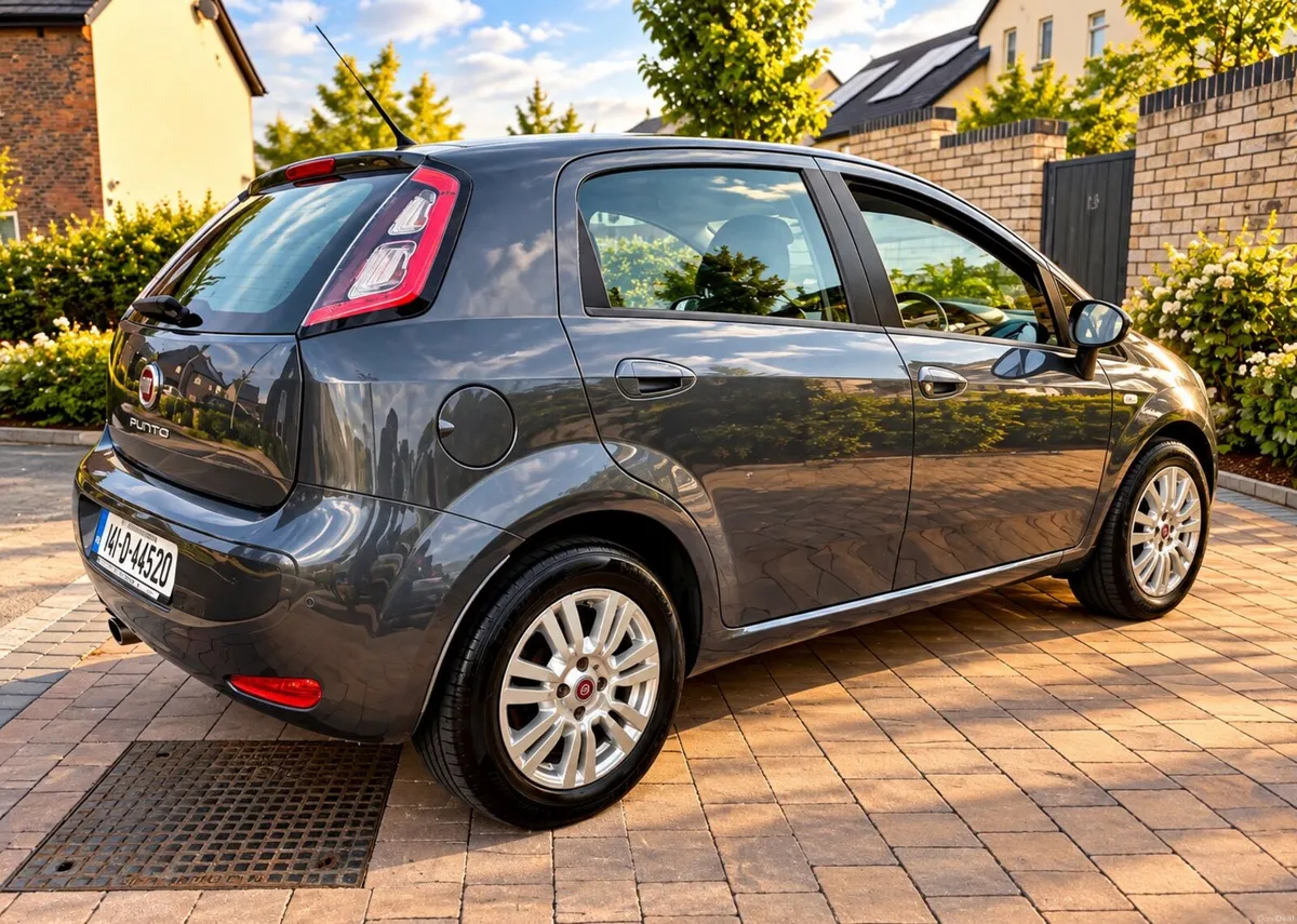 Fiat Punto 1.2 Easy - NCT’D- won’t be faulted - Image 2