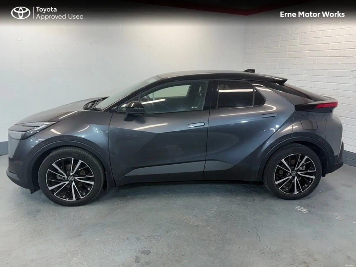 Toyota C-HR C-HR HYBRID SOL*REDUCED BY -1500 - Image 2