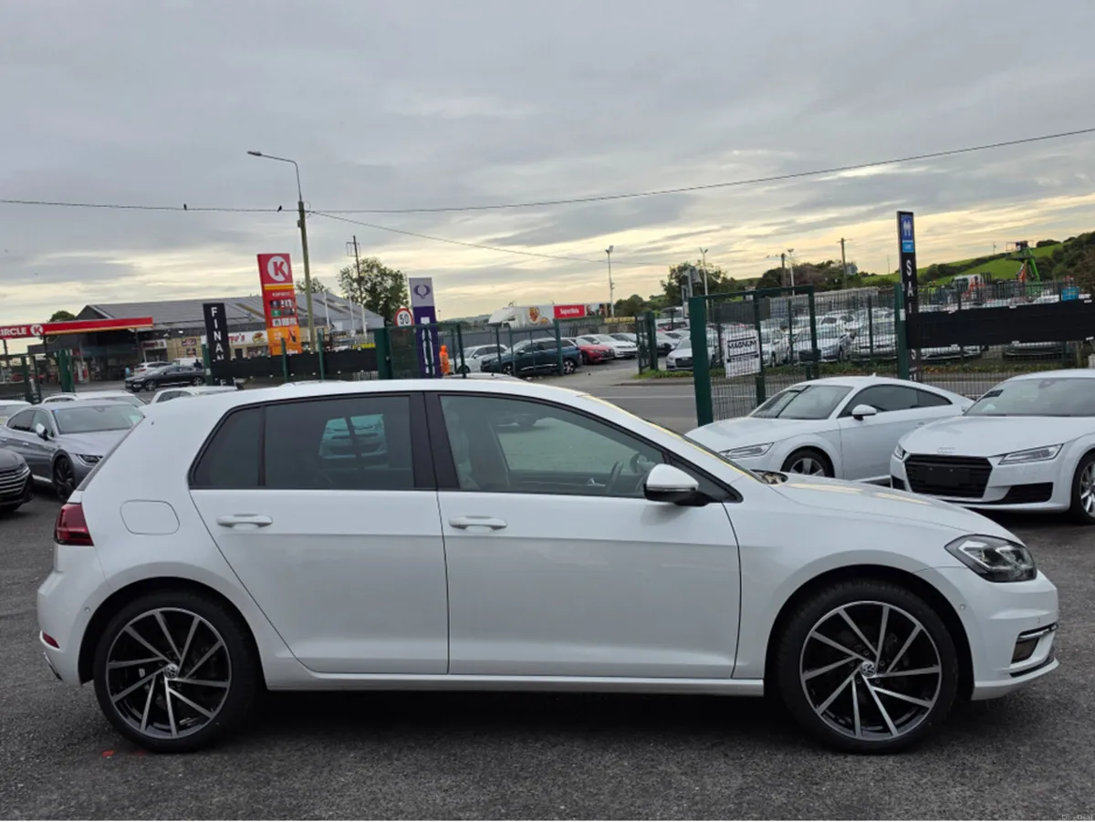 Volkswagen Golf LEATHER ( 192 REG ) 2.0 TDI FULL L - Image 6