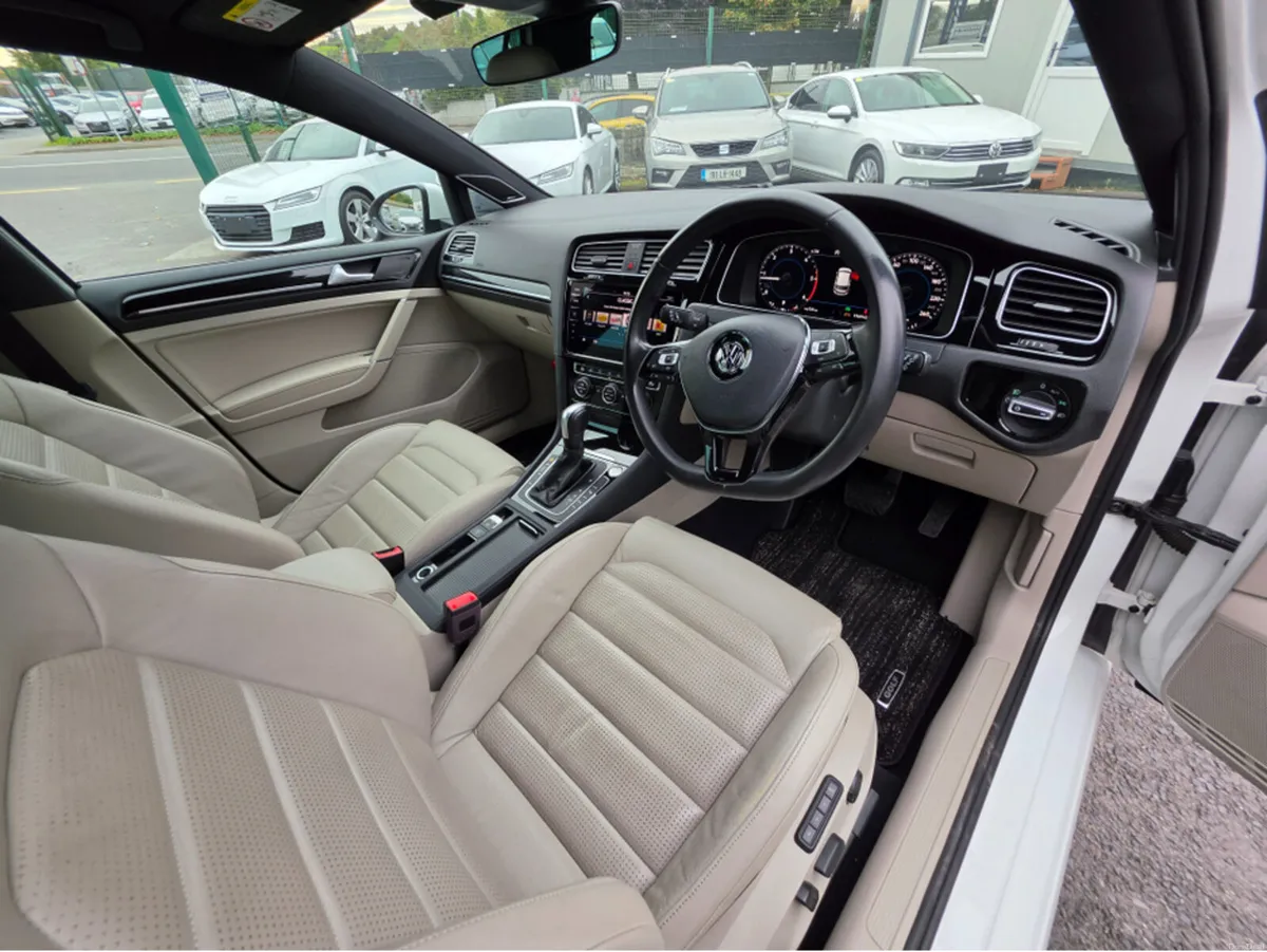 Volkswagen Golf LEATHER ( 192 REG ) 2.0 TDI FULL L - Image 3