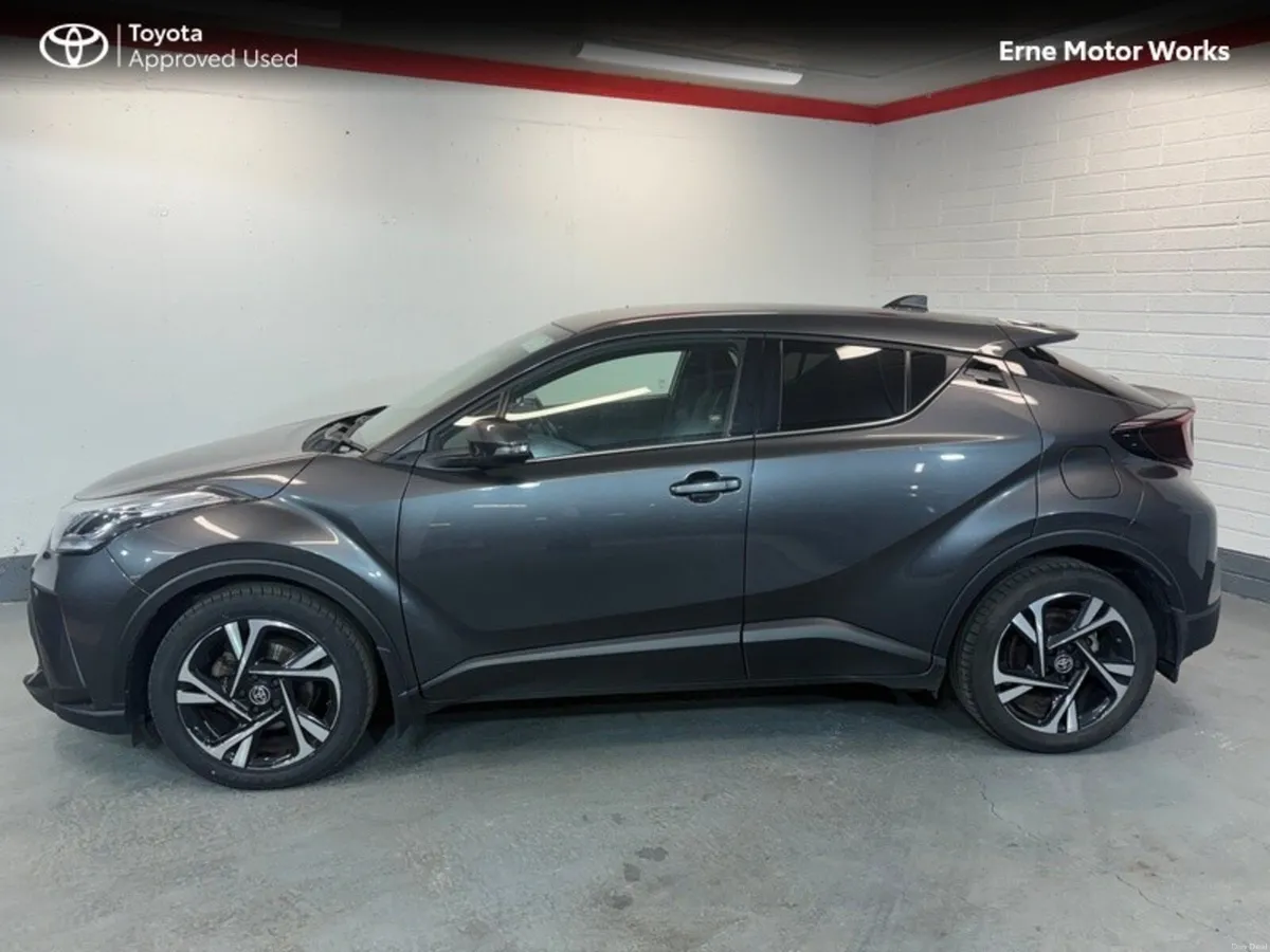 Toyota C-HR C-HR HYBRID SPORT - Image 2