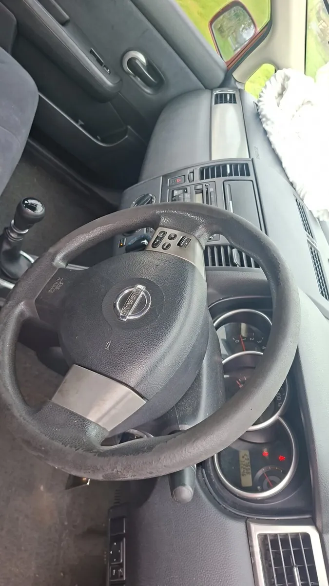 Nissan tida - Image 5